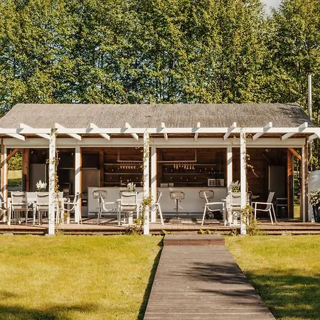 Narie &