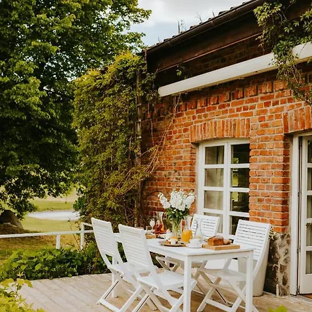 Narie & كريتويني