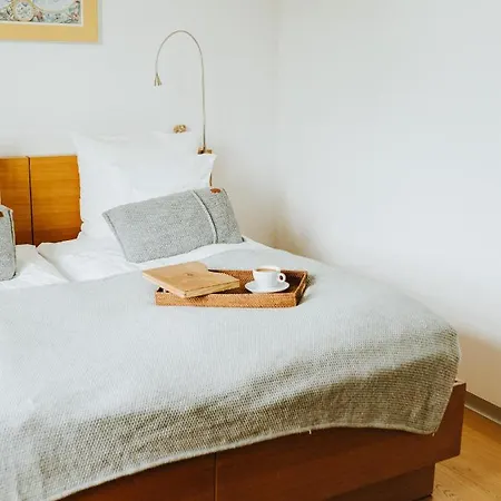 Narie & 5* كريتويني